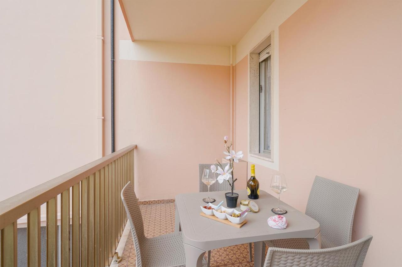Appartamento Near The Sea - Wifi And Parking Ventimiglia Esterno foto