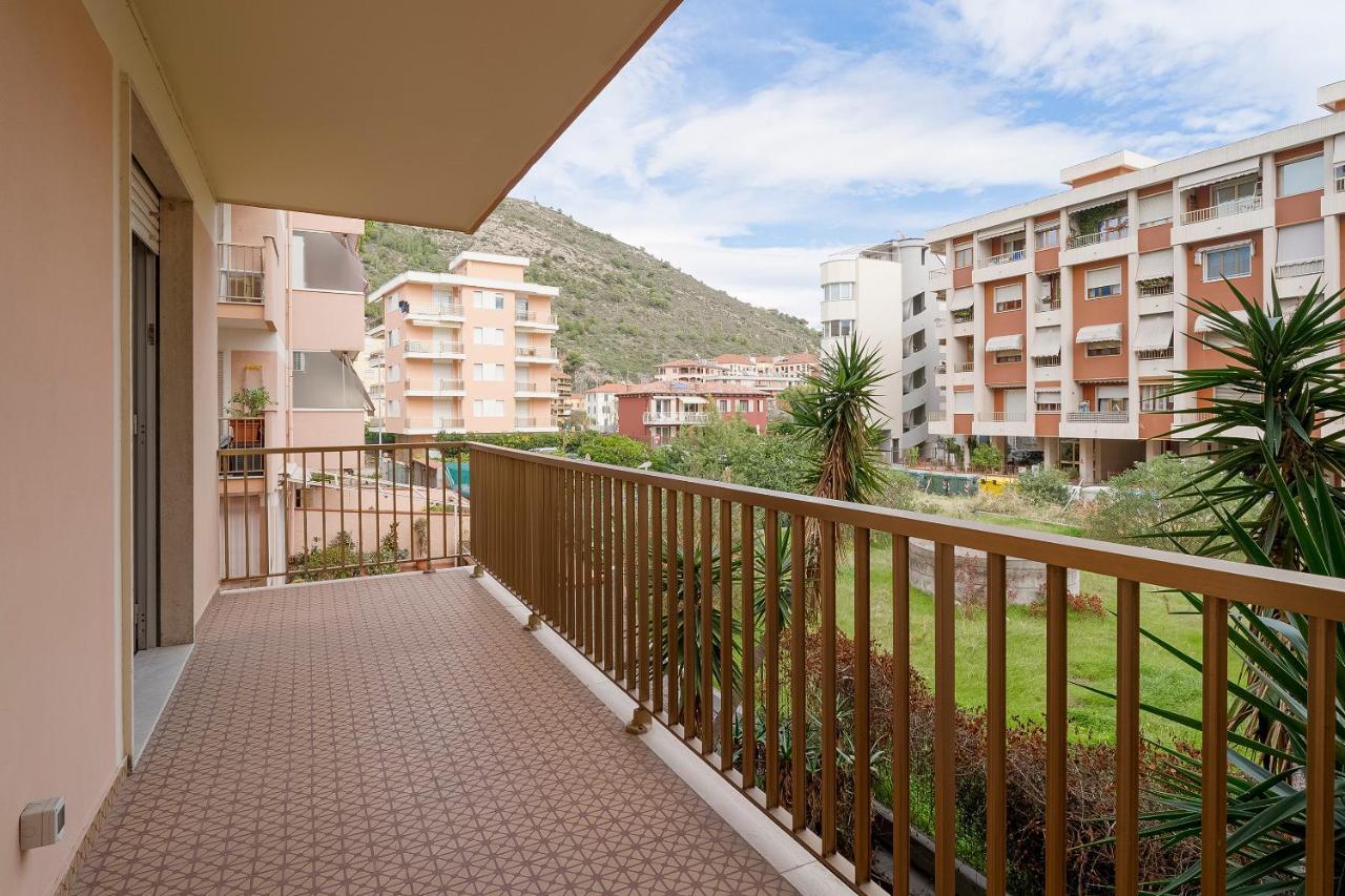Appartamento Near The Sea - Wifi And Parking Ventimiglia Esterno foto